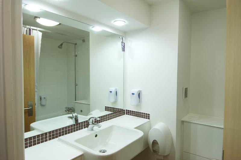 Premier Inn Edinburgh A1 - Newcraighall Bagian luar foto
