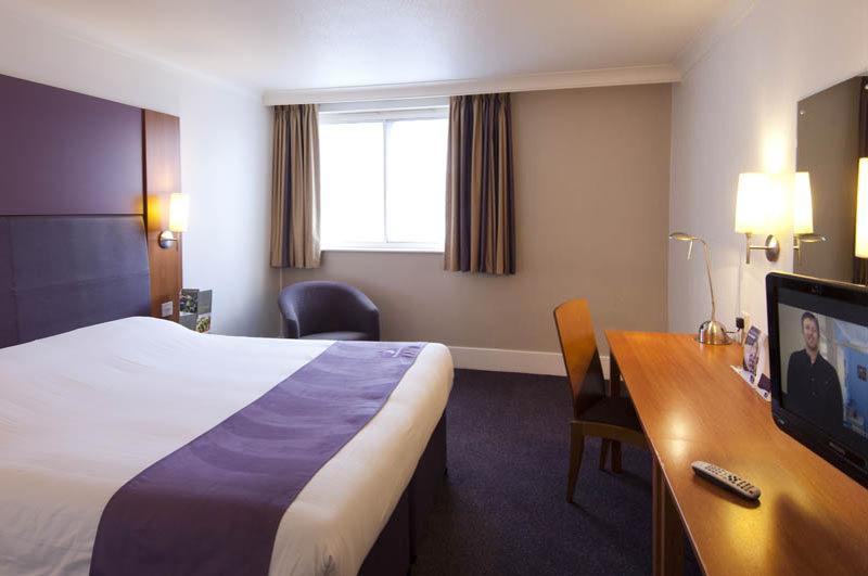 Premier Inn Edinburgh A1 - Newcraighall Bagian luar foto